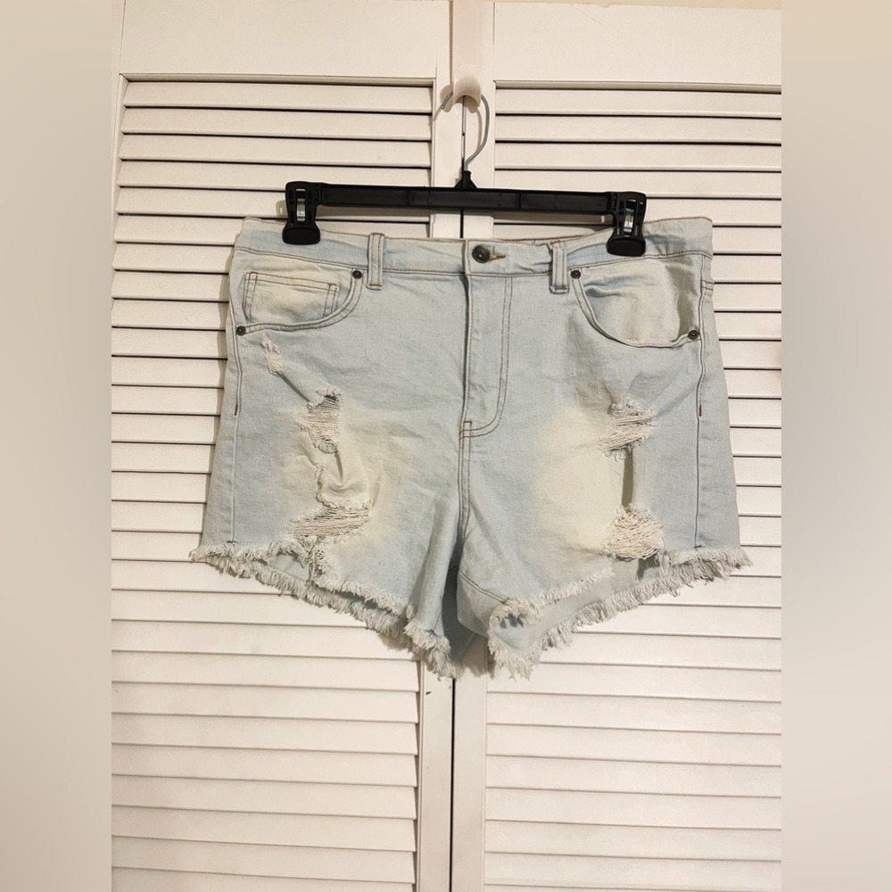 Kendall + Kylie Size 13 Denim Short